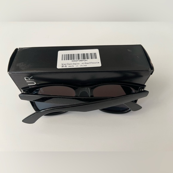 MYIAUR Eyewear | Classic Sunglasses Anti-Glare UV Protection - Picture 2 of 4